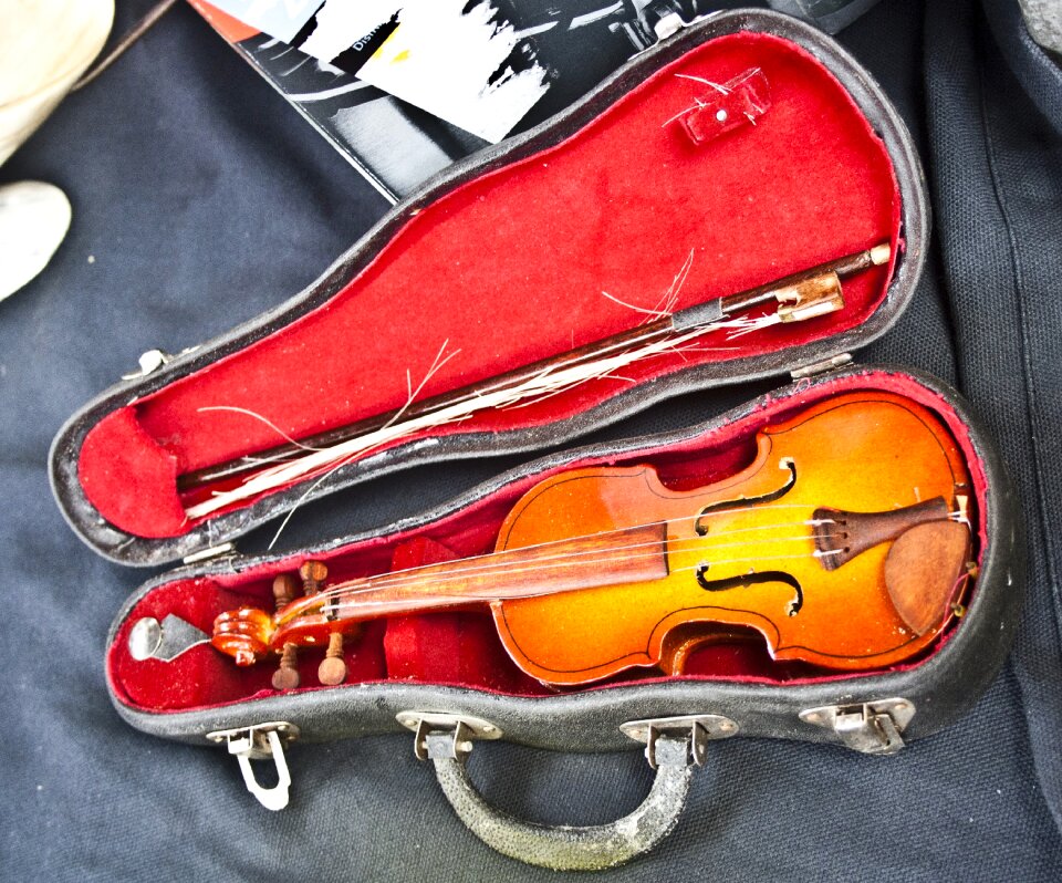 String musical music