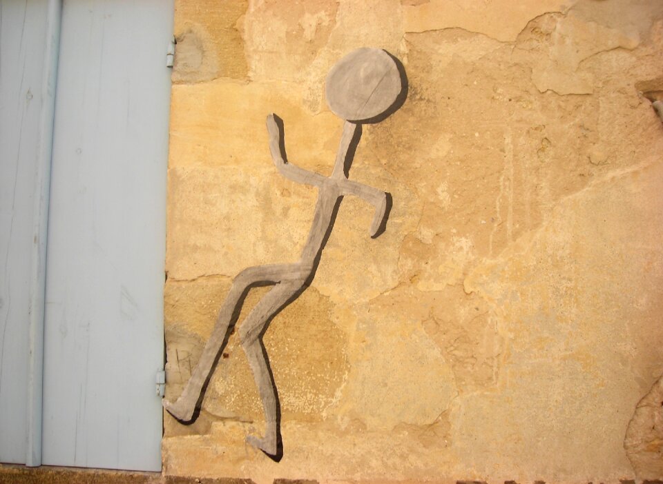 Wall character intrusion