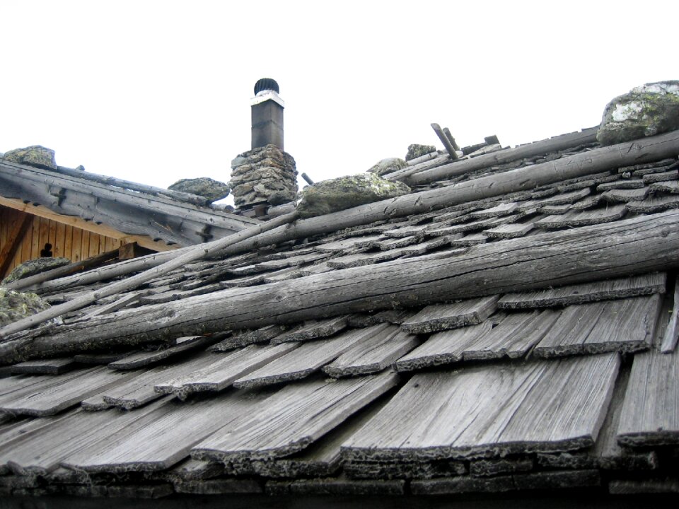 Shingle stones traditionally