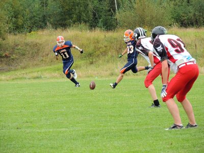 American football excavation players