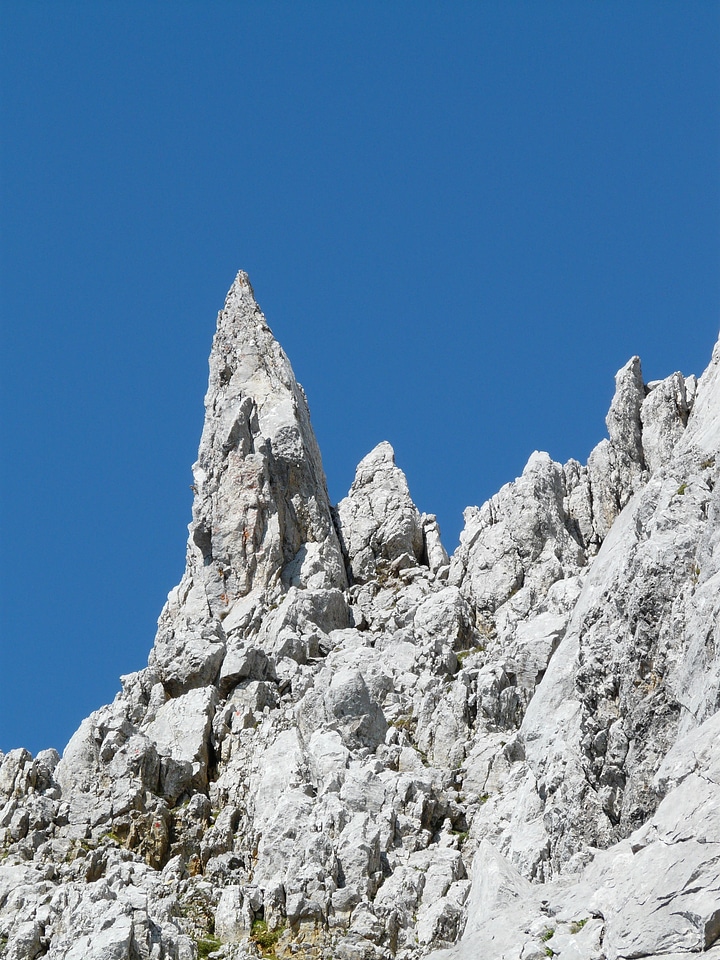 Limestone pointed steep