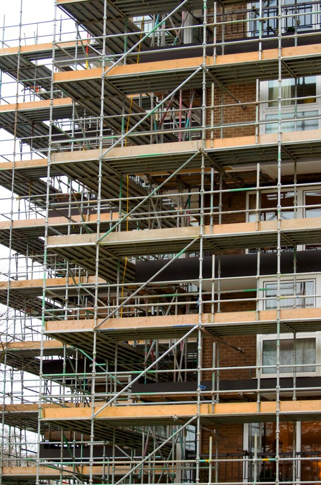 Worker rigger erecting photo