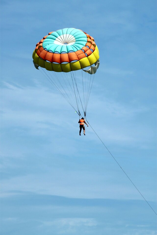 Fly bird's eye view paragliding