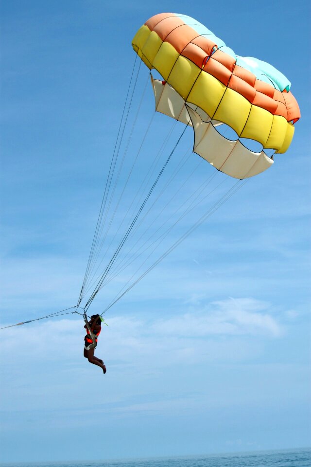Fly bird's eye view paragliding