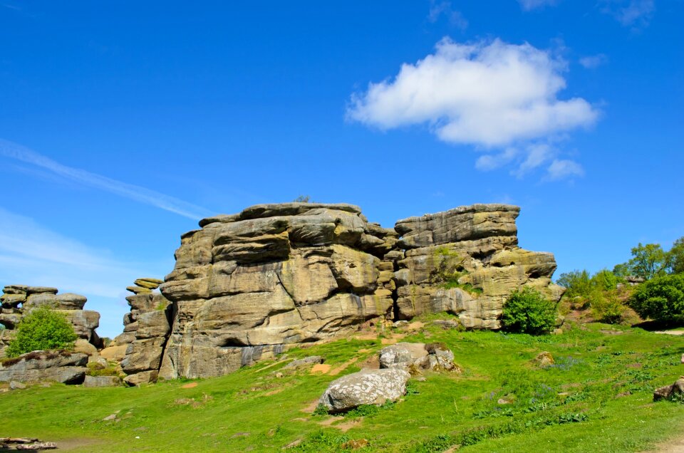 Stone wall summer