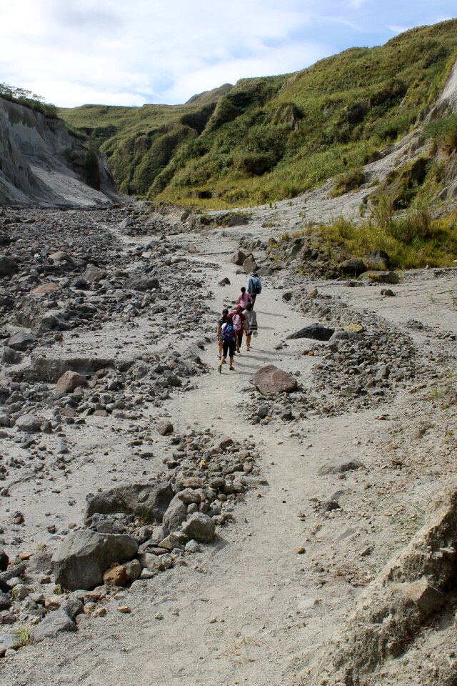 Hiking mt pinatubo philippines