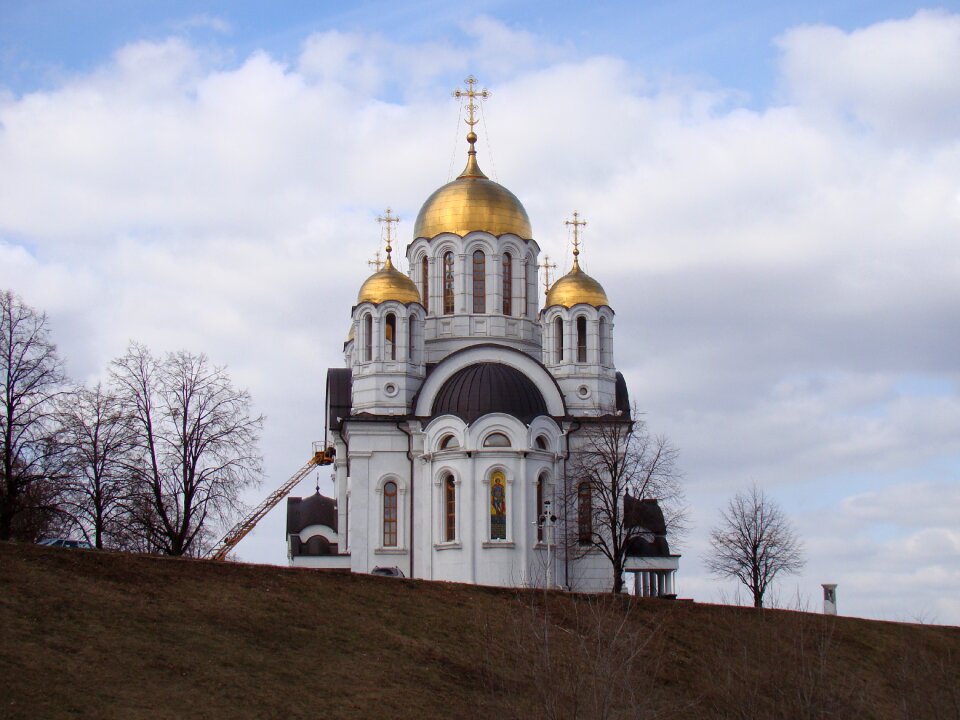 Samara architecture golden domes