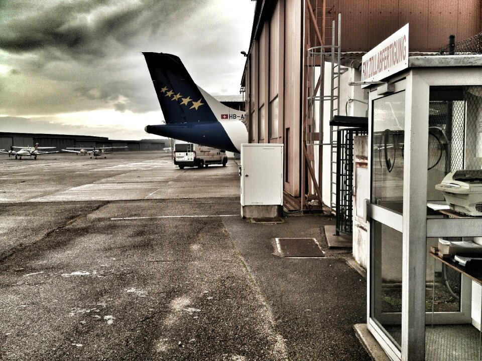 Air traffic traffic aircraft