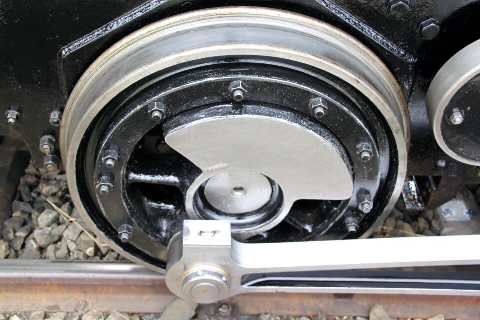 Steel force drive