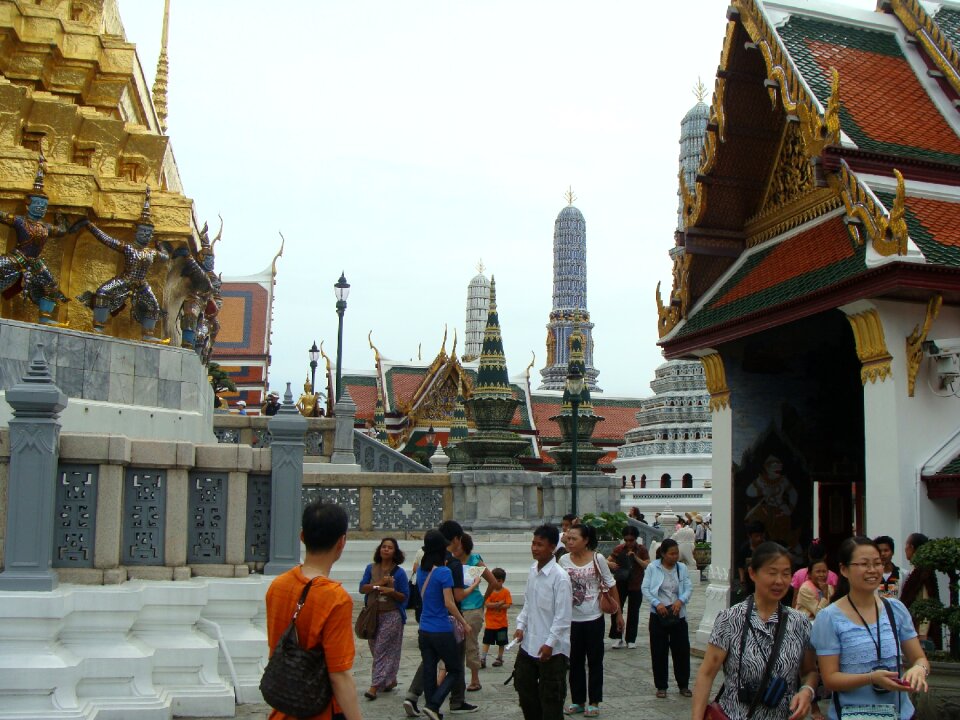 Palace architecture buddha