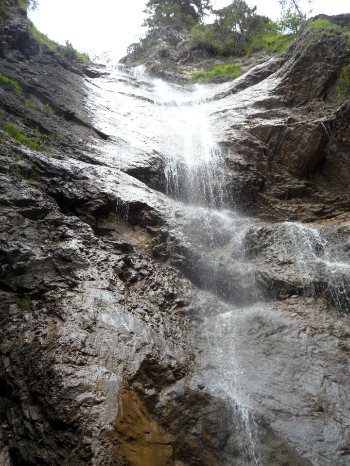 Mountains flow alpine
