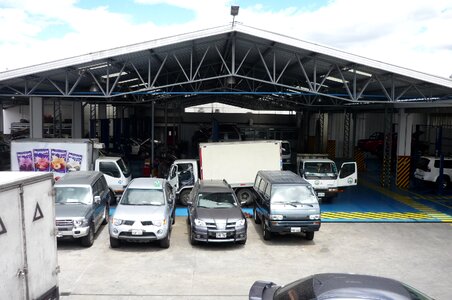 Workshop repair car