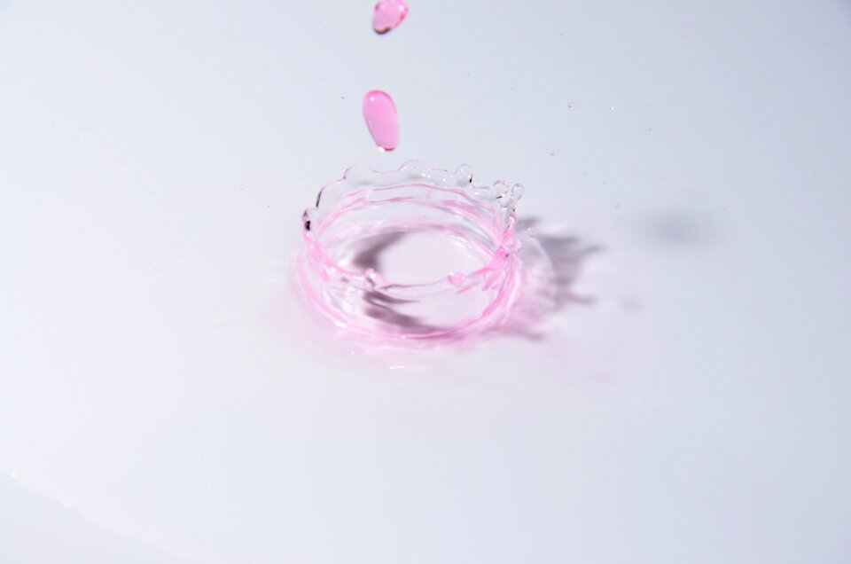 Color pink water