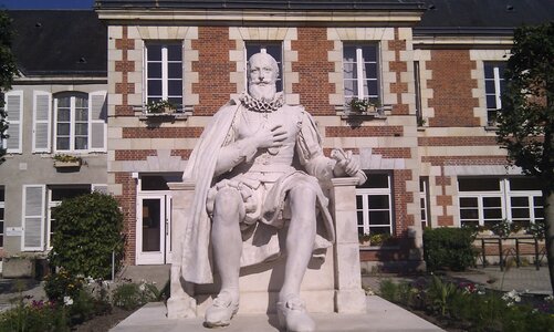 Stain sully on loire loiret