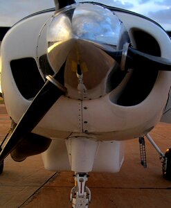 White propeller metal