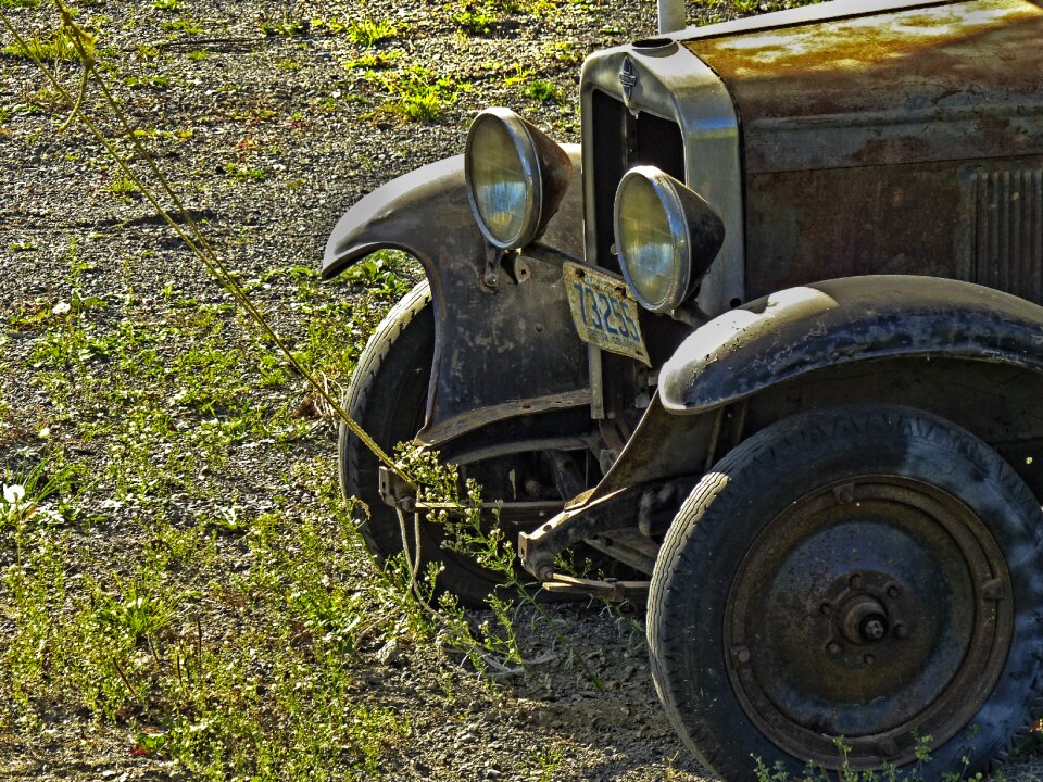 Metal vehicle old timer