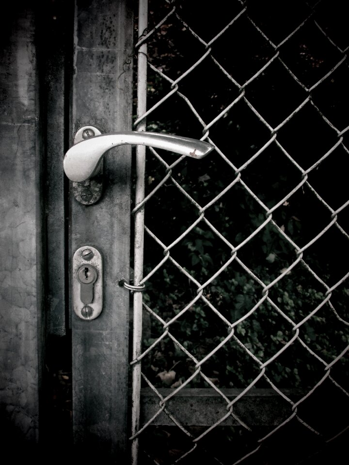 Closed grid black and white