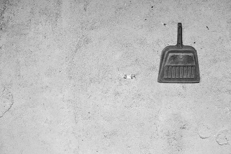 Negative space rough wall plastic