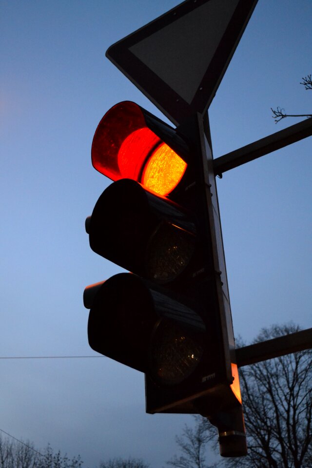 Traffic lights red Free photos
