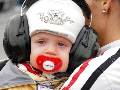 Kid fülvédö engine