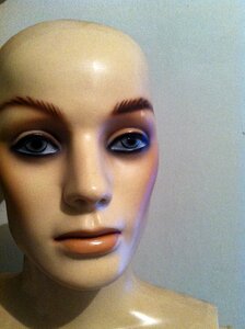 Model woman shop