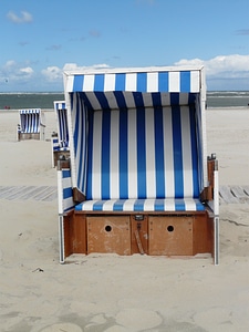 Wind protection beach wind
