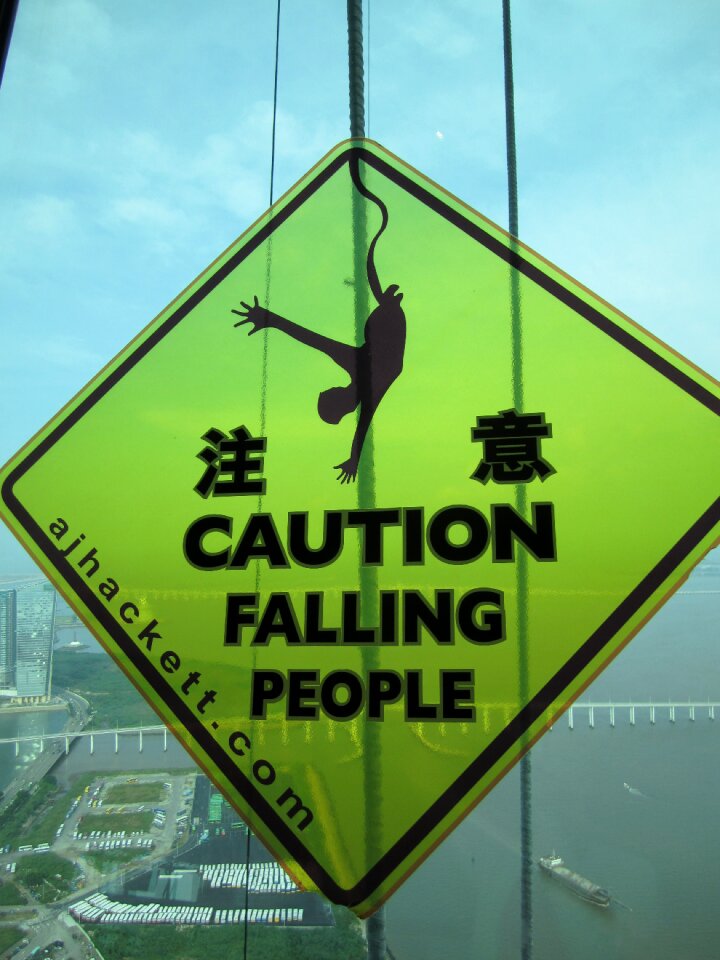 Bungy warnschild fall