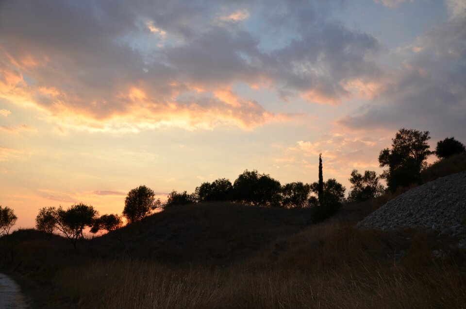 Afterglow clouds light