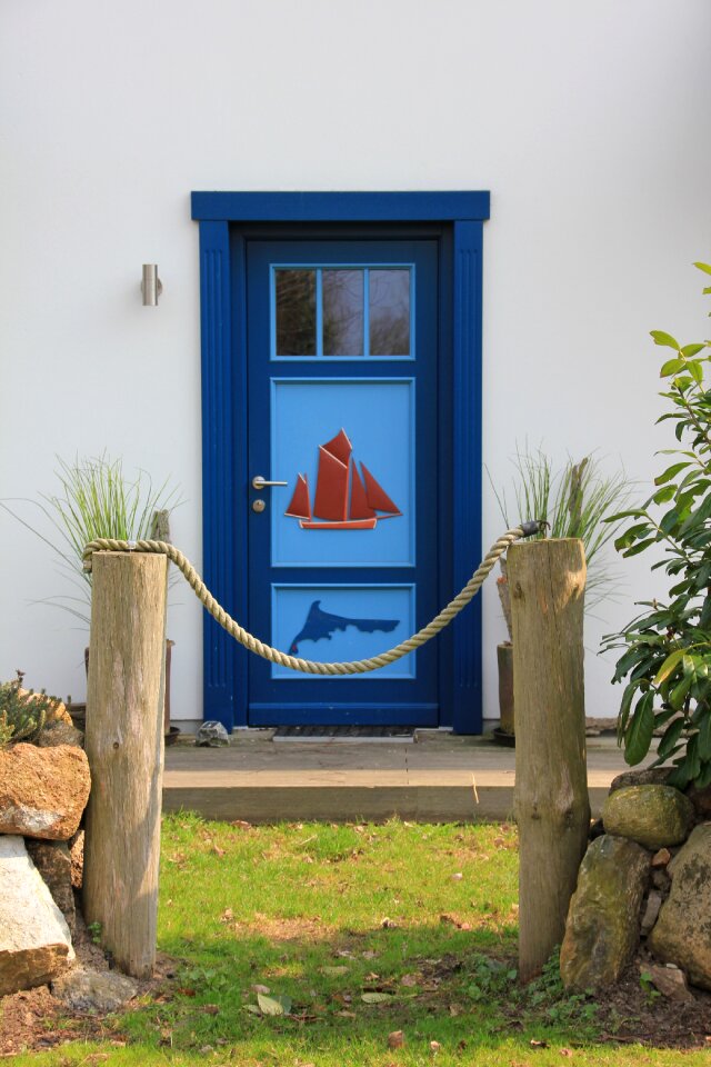 Blue ship fischland