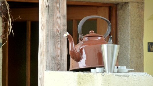 Atmospheric kettle tea kettles