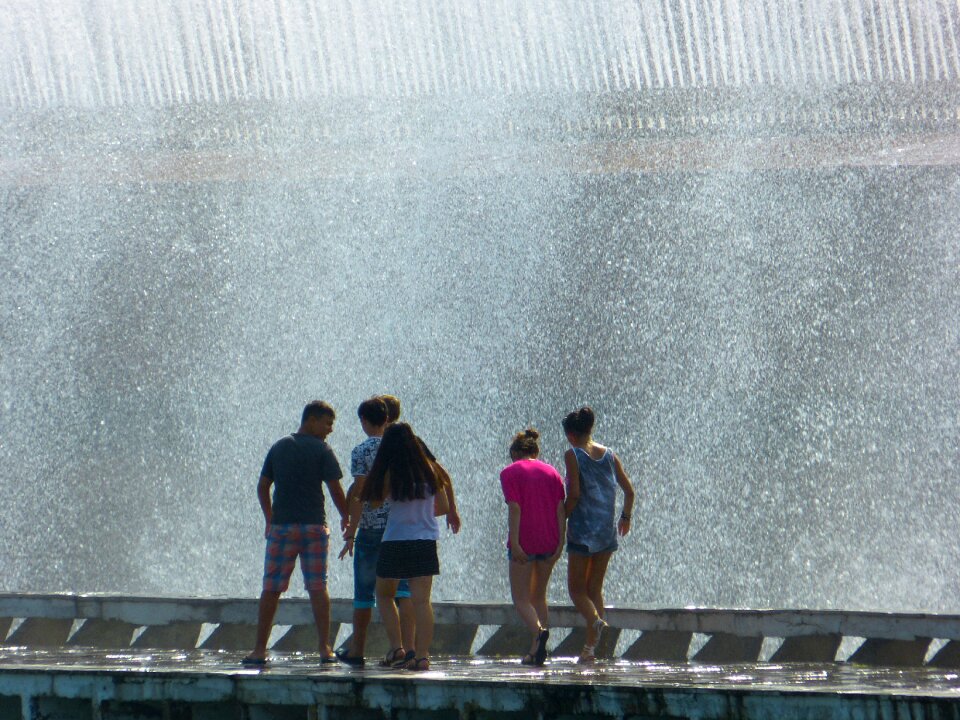 Wet fountain inject