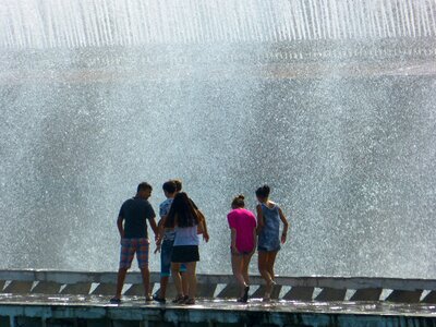 Wet fountain inject photo