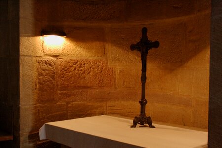 Commemorate prayer dark