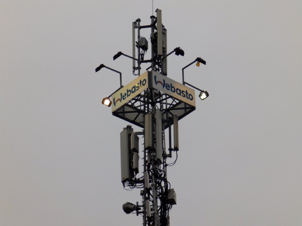 Reléállomás cell phone tower communications