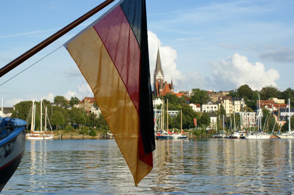 Harbour seaday ships photo