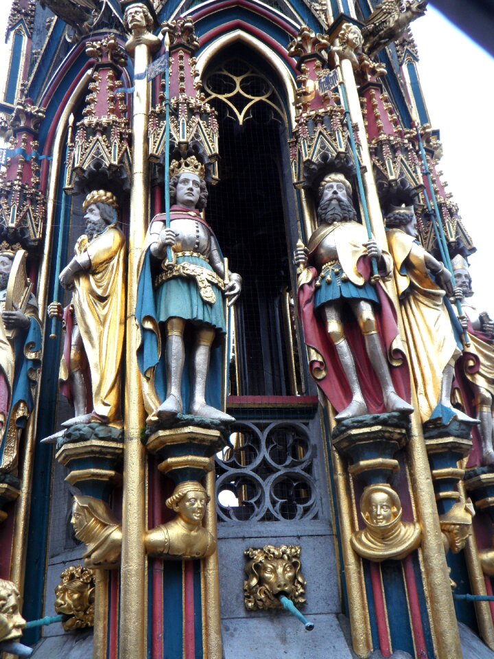 Decorated decoration sculpture