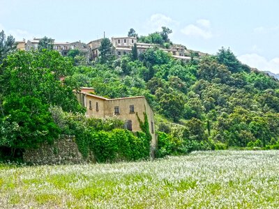 Languedoc roussillon mountainside green