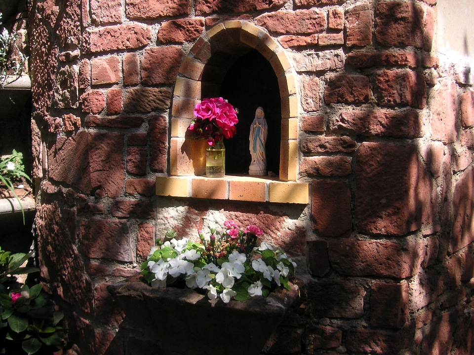 Holy mother holy nook worship