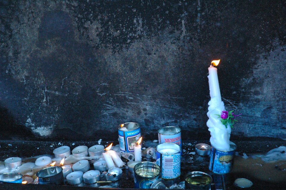 Travel cemetery grave