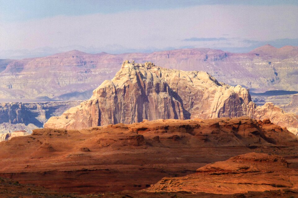 Dry massive rock formation