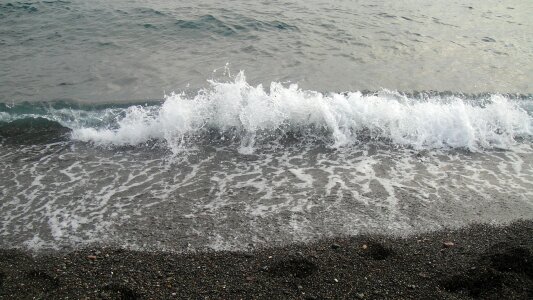 Water bubbles tiny waves photo