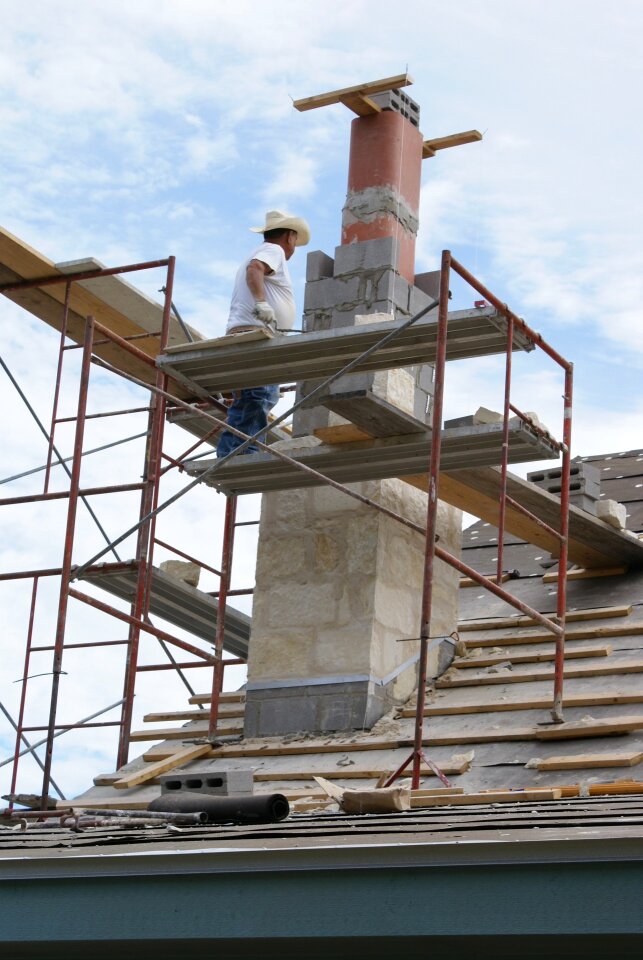 Building house construction jobs
