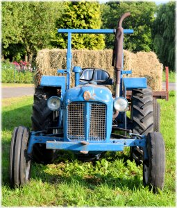 Tractor farm farm wagon