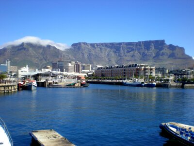 Drifting clouds table mountain table bay