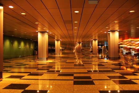 Wall floor gold