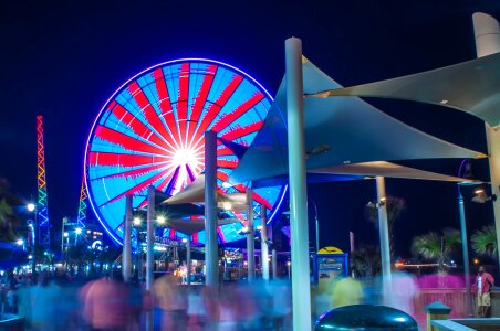 Ferris wheel electric avenue entertainment