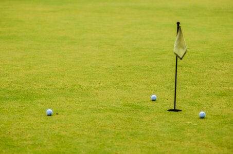 Ball balls flag