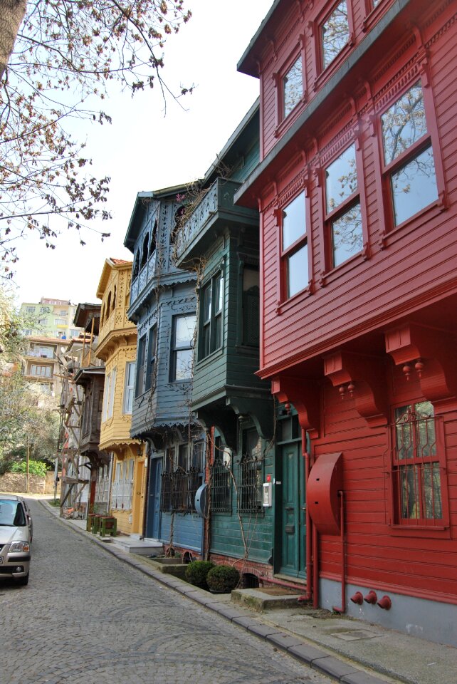 Konak alley road
