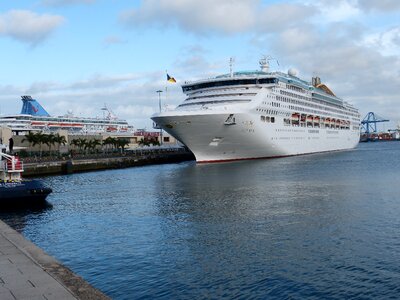 Cruises sea port photo