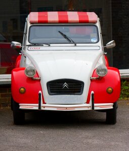 Convertible red white